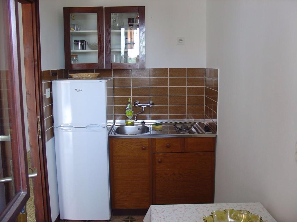 Apartments And Rooms Mirjana Бибинье Экстерьер фото